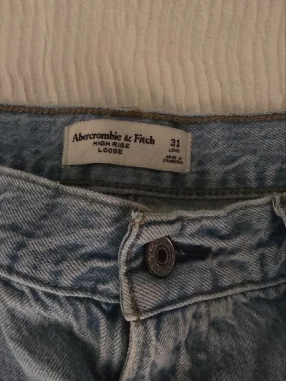 Abercrombie & Fitch Men's Light Wash Straight Jeans